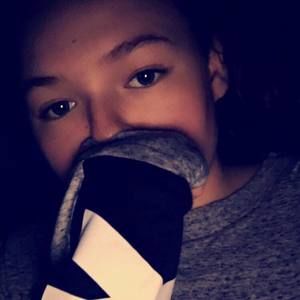 Meet your Posher, Chloe